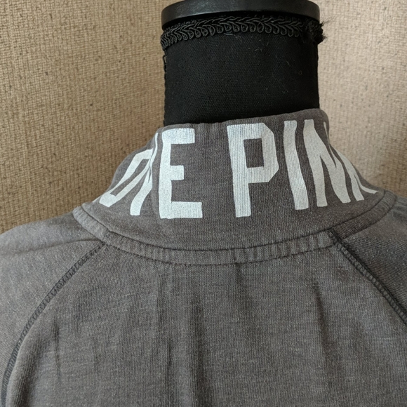 VS PINK Hooded Zip-up Jacket Size Medium - Picture 7 of 9